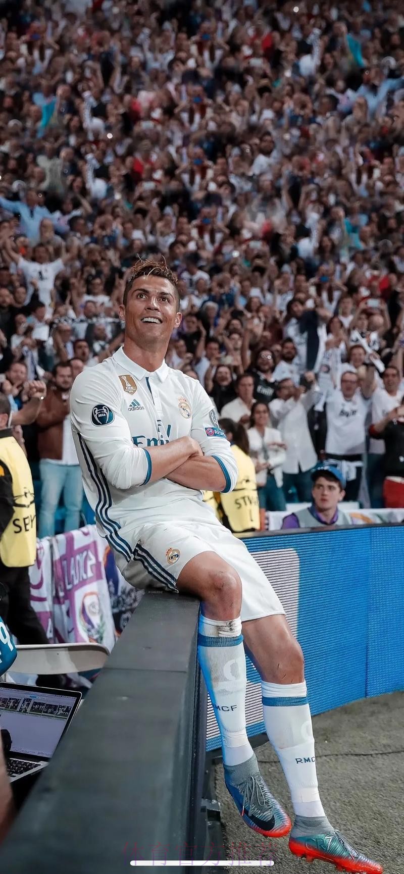 夺回主动权!齐祖笑哭:皇马少赛1场差3分 全胜即冠