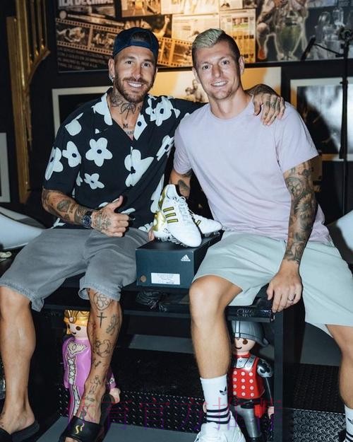 克罗斯：拉莫斯是最好的队长 每个人都听他的